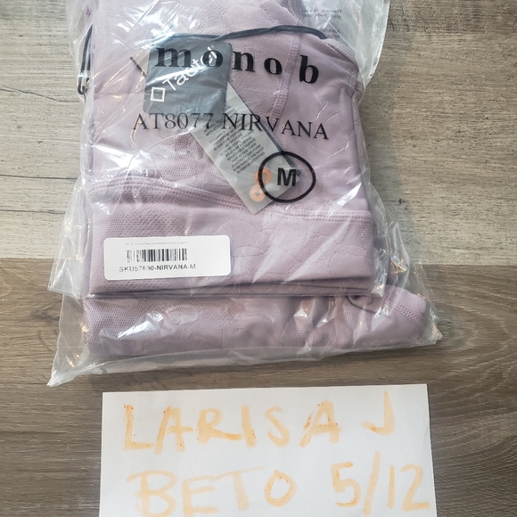 Athletic Wear Lot - Picture 3 of 14